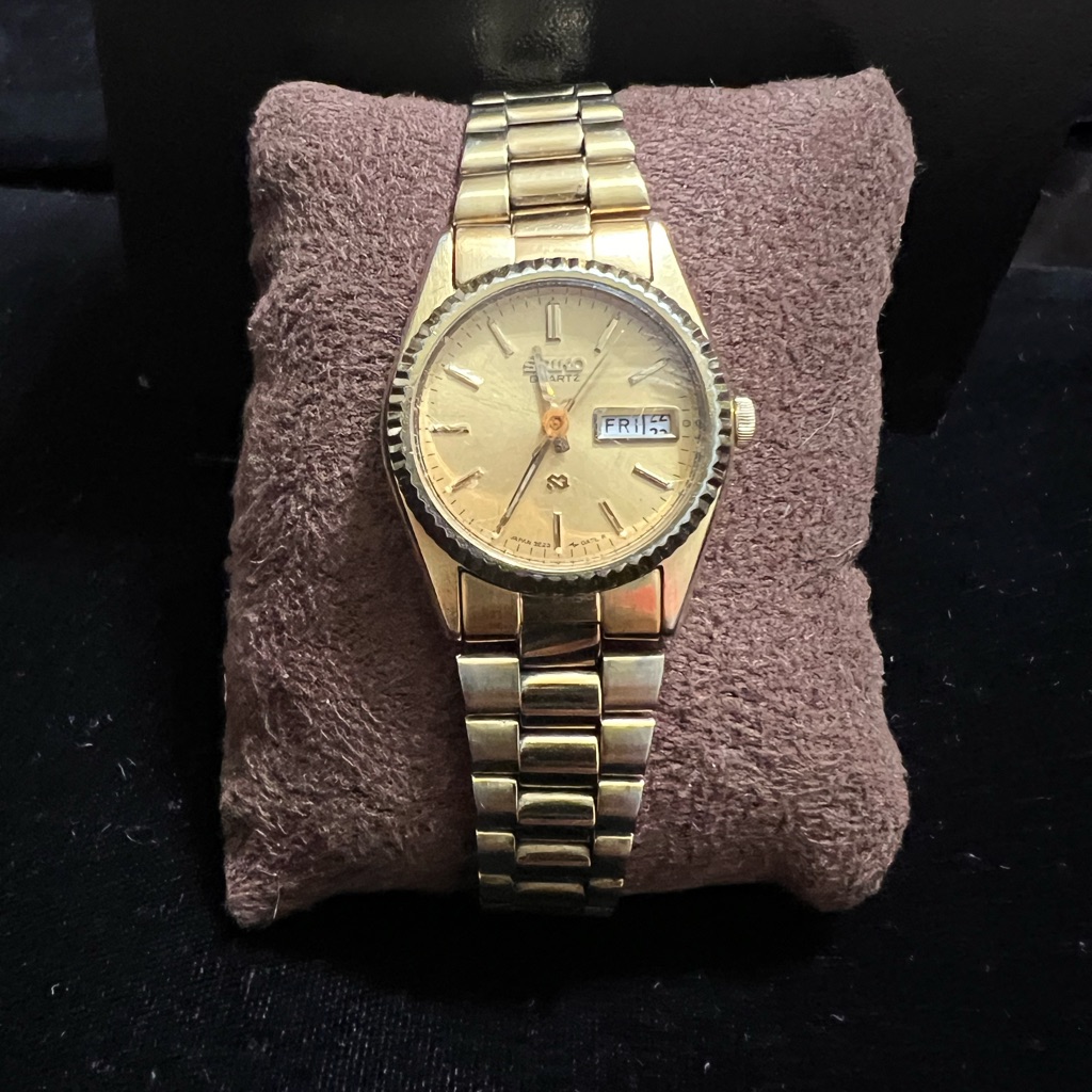 Seiko Gold Watch. Quartz With Month And Day. Very Good Condition